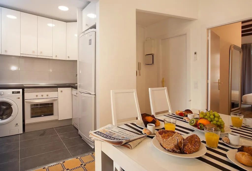 Barnapartments Basic Gracia Barcelona Apartment