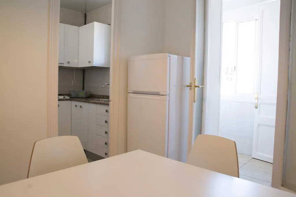 Barnapartments Basic Gracia Barcelona 0*,  Spain